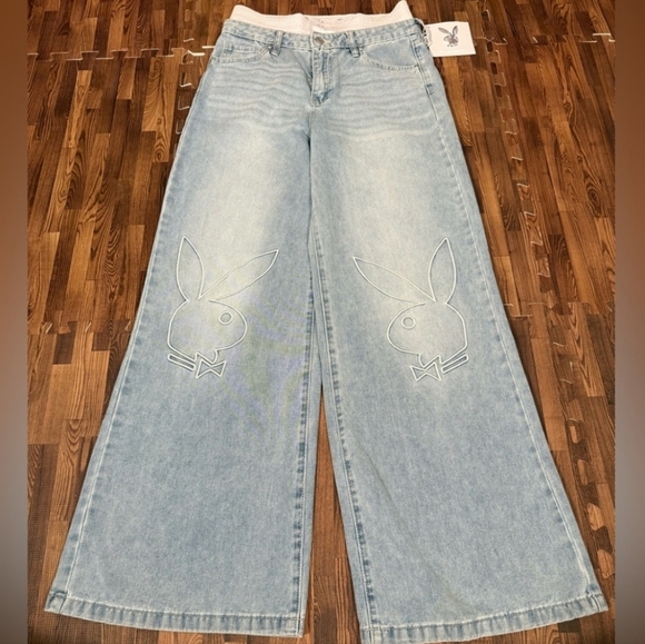 PLAYBOY Size 3 Juniors Relaxed Jeans in Light Blue - Picture 7 of 7